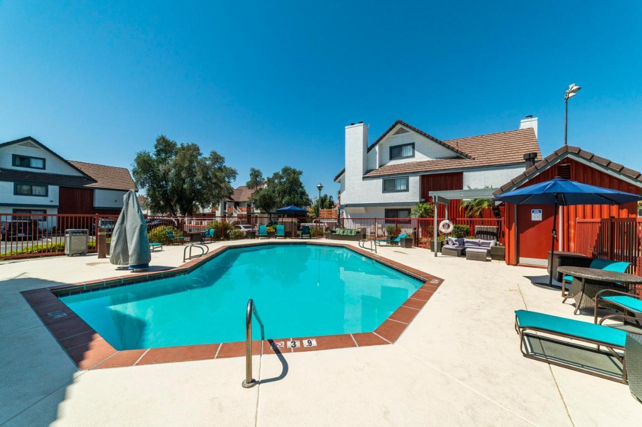 Metro Phx Upstairs 2Bd Sleeps 6 Heated Pool No Pets Allowed Phoenix Eksteriør billede